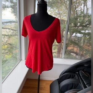 BUNDLE of 4 - Aritzia Babaton Short Sleeve Tees with tank top XS